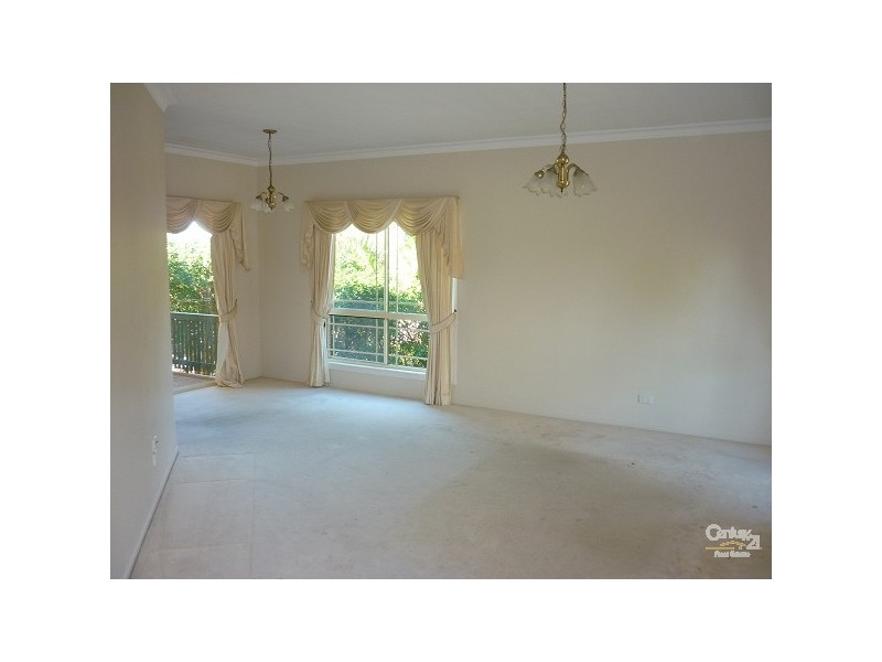 12 Ben Lexcen Court, West Gladstone QLD 4680