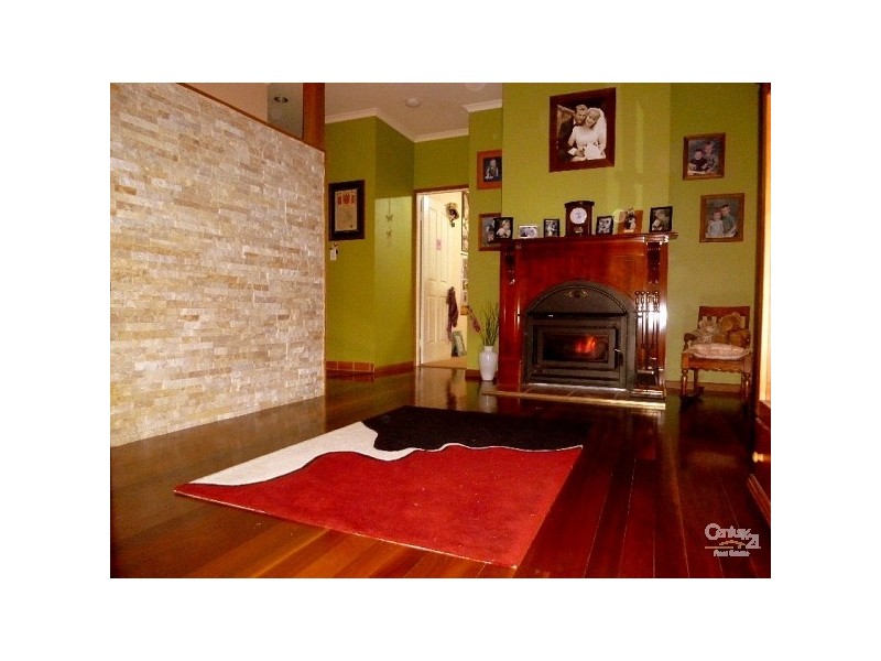 86 Flora Drive, Beecher QLD 4680