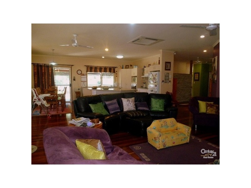 86 Flora Drive, Beecher QLD 4680