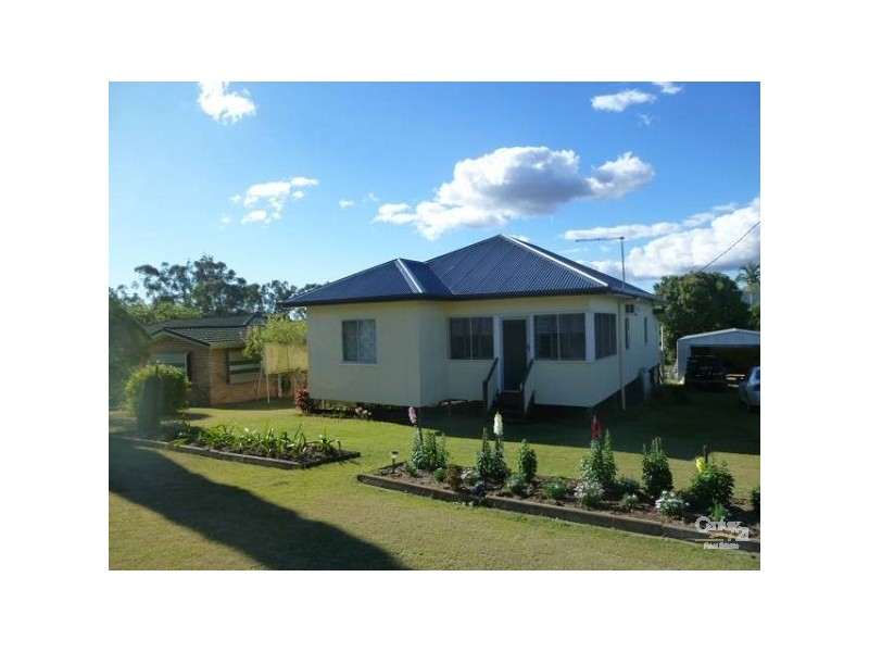 34 Balfour Street, Mount Larcom QLD 4695