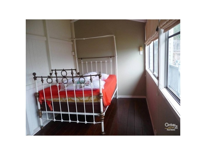 24 Williamson Street, West Gladstone QLD 4680