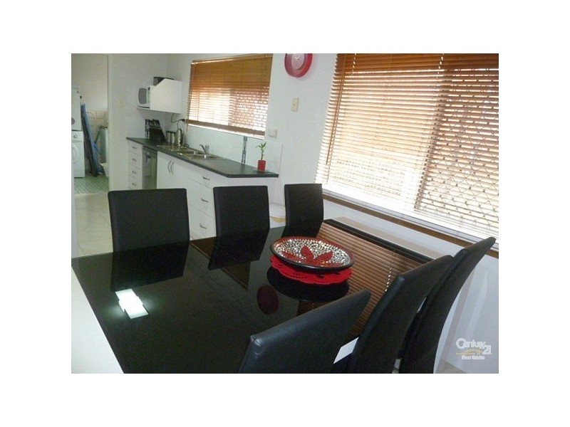 15 Carinya Drive, Gladstone QLD 4680