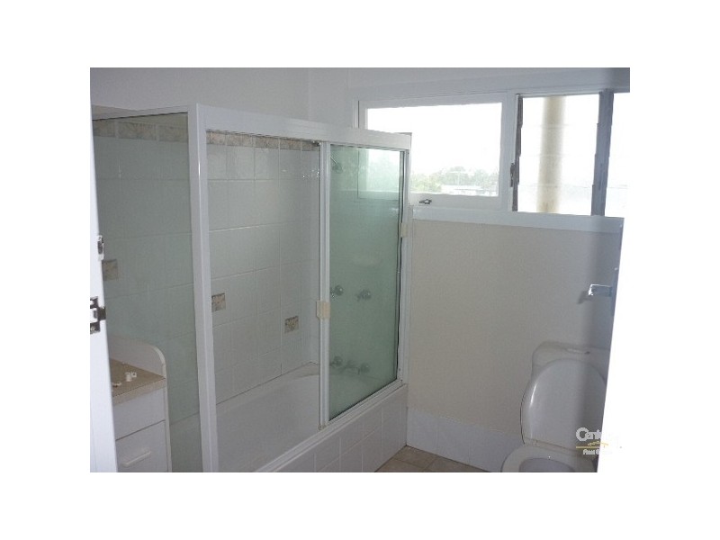 18 Mylne Street, West Gladstone QLD 4680