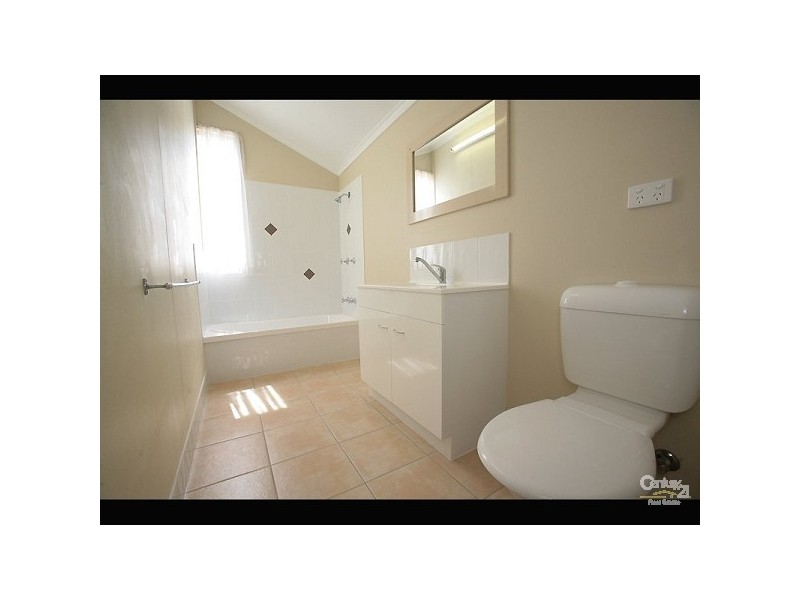 7A Derby Street, South Gladstone QLD 4680