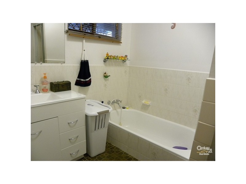 48 Cockatoo Drive, New Auckland QLD 4680