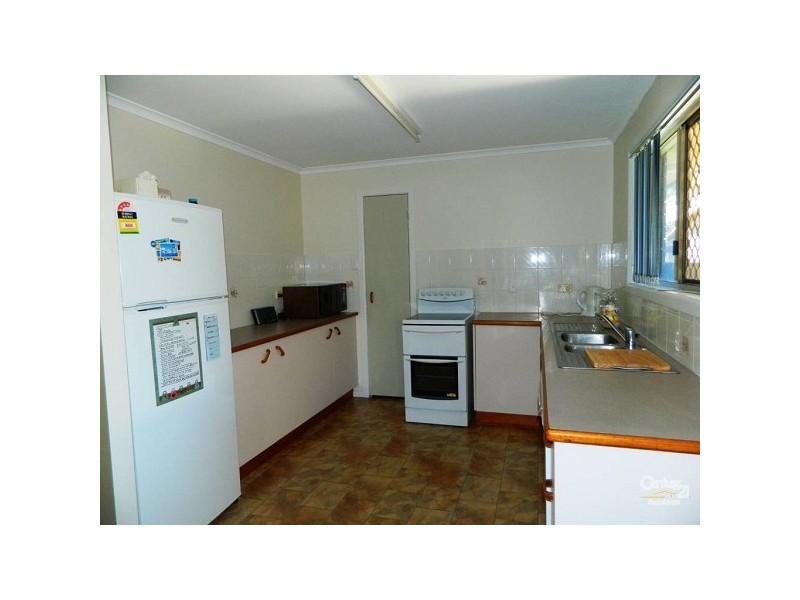 35 Latrobe Street, Tannum Sands QLD 4680