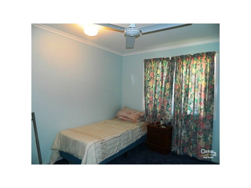 35 Latrobe Street, Tannum Sands QLD 4680