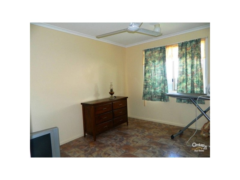 35 Latrobe Street, Tannum Sands QLD 4680