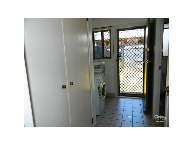 35 Latrobe Street, Tannum Sands QLD 4680