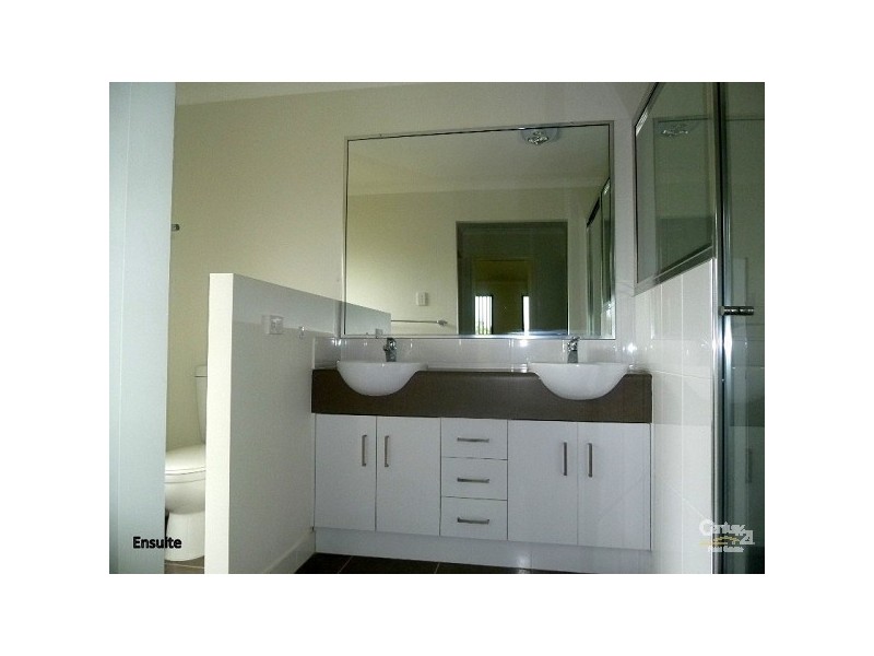 10 Reinaerhoff Crescent, Gladstone QLD 4680