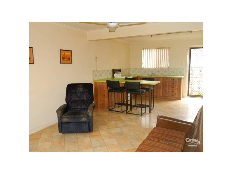 2/45 OConnell Street, Barney Point QLD 4680