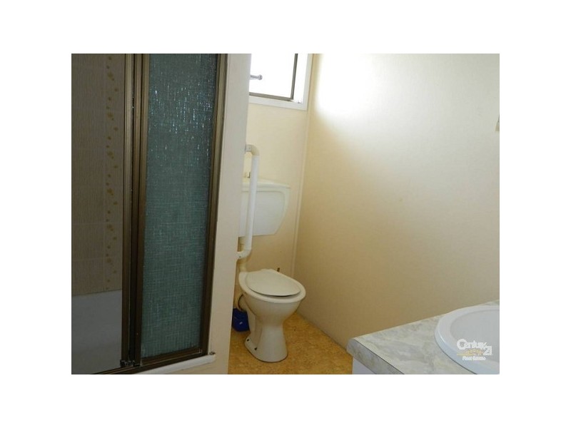 2/45 OConnell Street, Barney Point QLD 4680