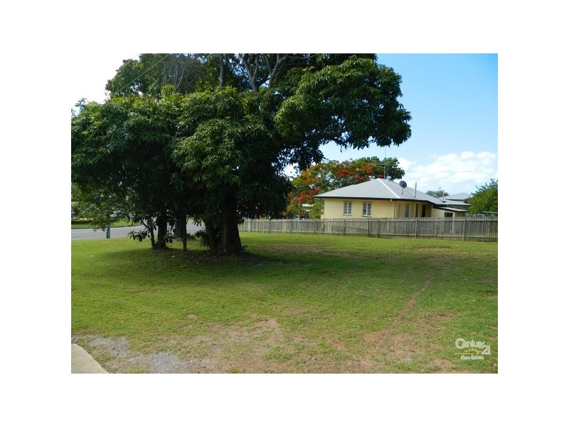 18 Rossella Street, West Gladstone QLD 4680