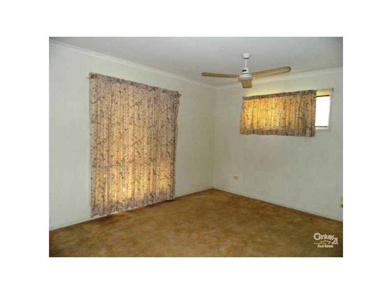 14 Ferguson Crescent, West Gladstone QLD 4680