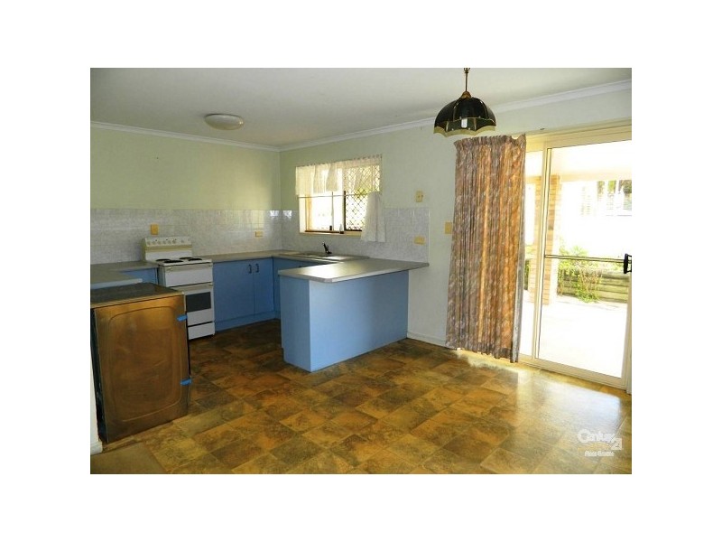14 Ferguson Crescent, West Gladstone QLD 4680