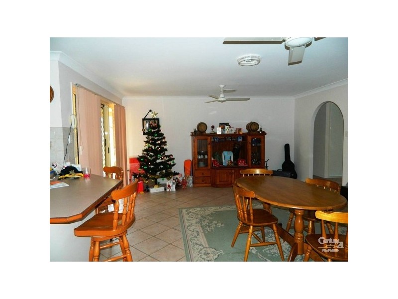 17 Witney Street, Telina QLD 4680