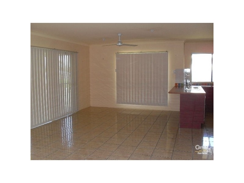 8 Stitt Close, Glen Eden QLD 4680