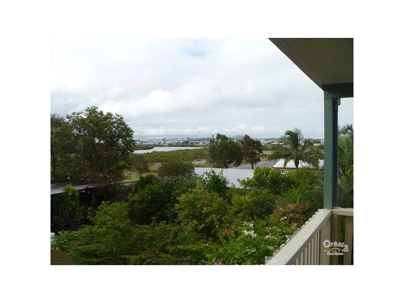 68 Flinders Street, West Gladstone QLD 4680