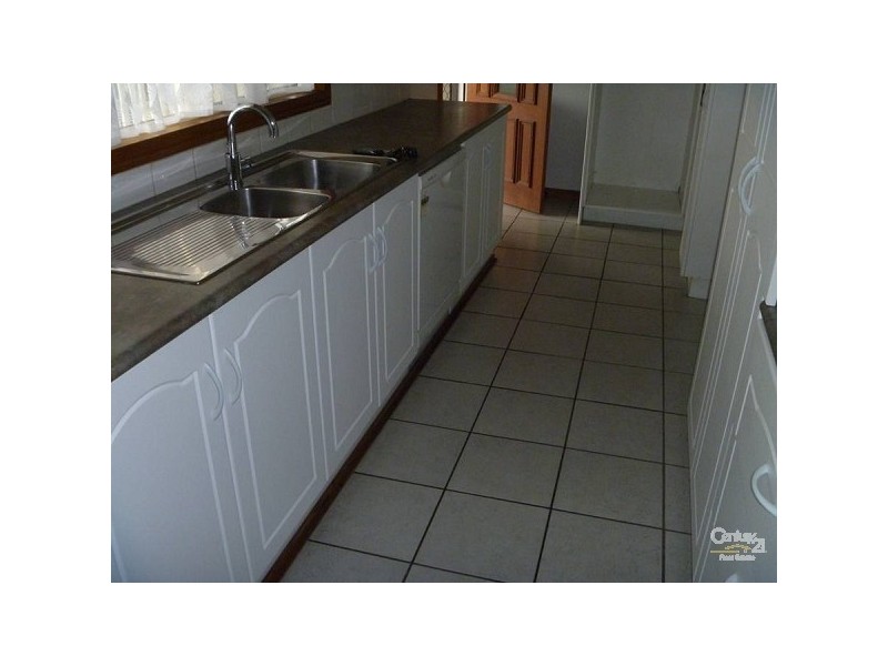 68 Flinders Street, West Gladstone QLD 4680