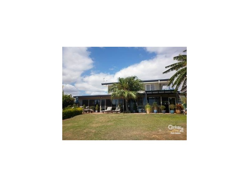 8 The Esplanade, Gladstone QLD 4680