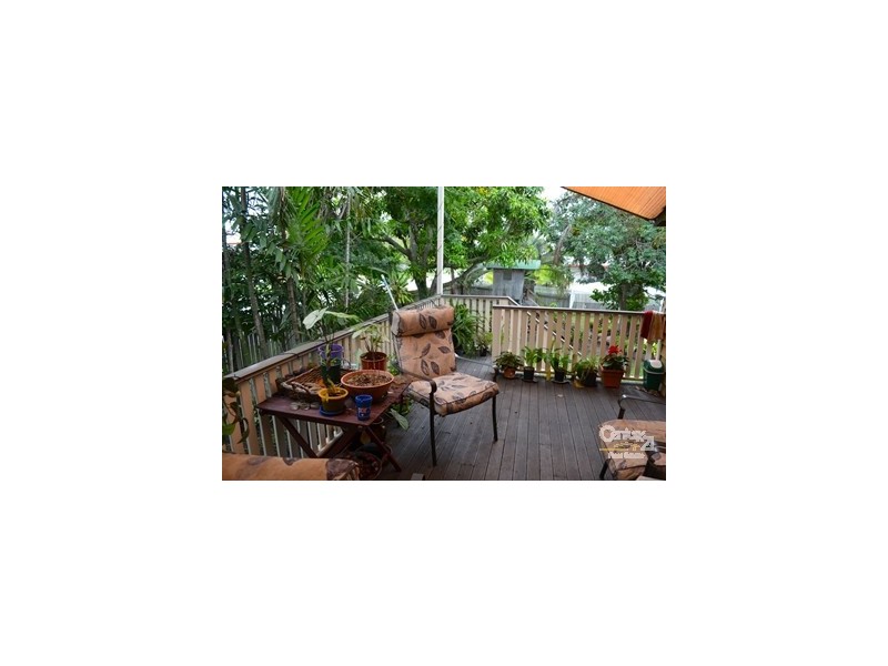 18 Roberts Street, Gladstone QLD 4680