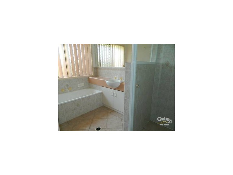 17 Witney Street, Gladstone QLD 4680