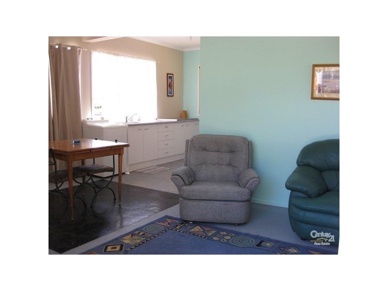 11 Amelia Street (Studio), Gladstone QLD 4680