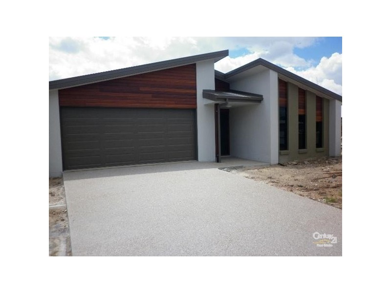 33 Daintree Boulevard, Gladstone QLD 4680