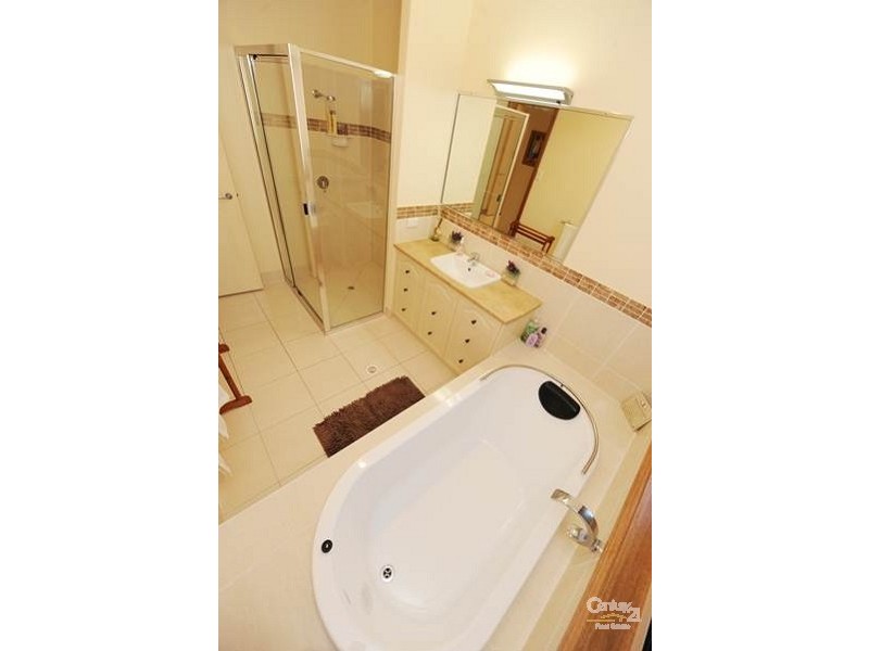 16 Luana Crescent, Beecher QLD 4680