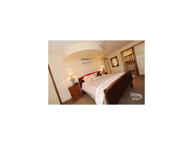 16 Luana Crescent, Beecher QLD 4680