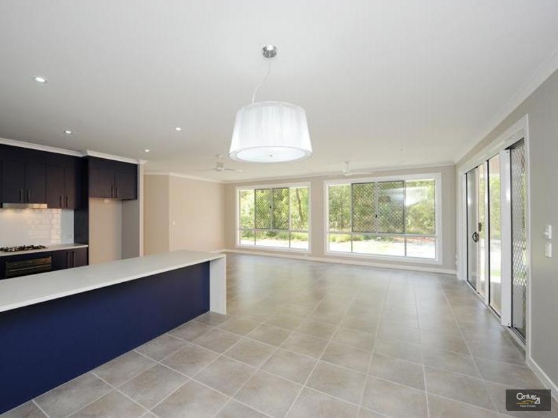 17 Koala Court, Beecher QLD 4680