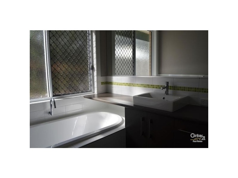 17 Koala Court, Beecher QLD 4680