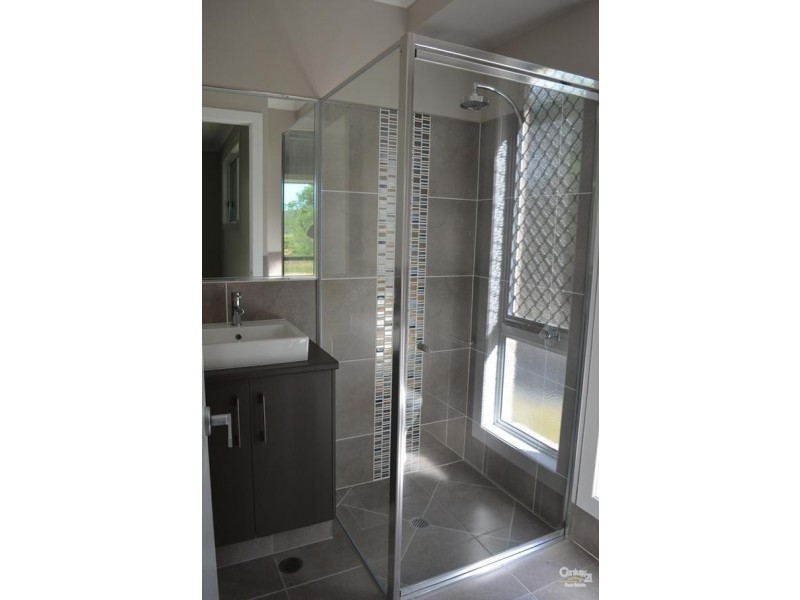 17 Koala Court, Beecher QLD 4680