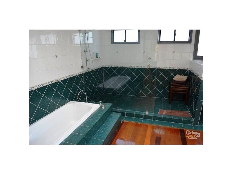 94 Glenlyon Street, Gladstone City QLD 4680