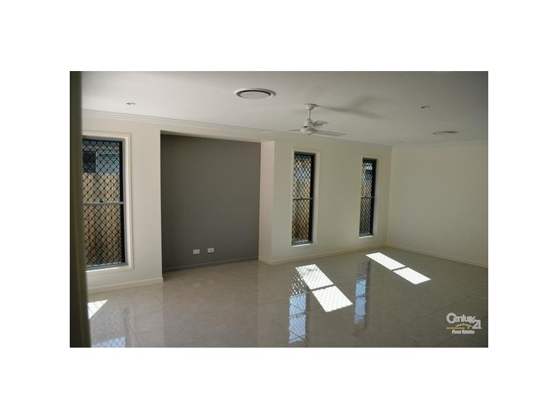 34 Bauhinia Street, Boyne Island QLD 4680