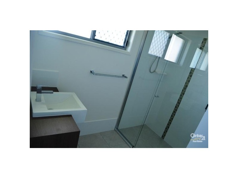 34 Bauhinia Street, Boyne Island QLD 4680