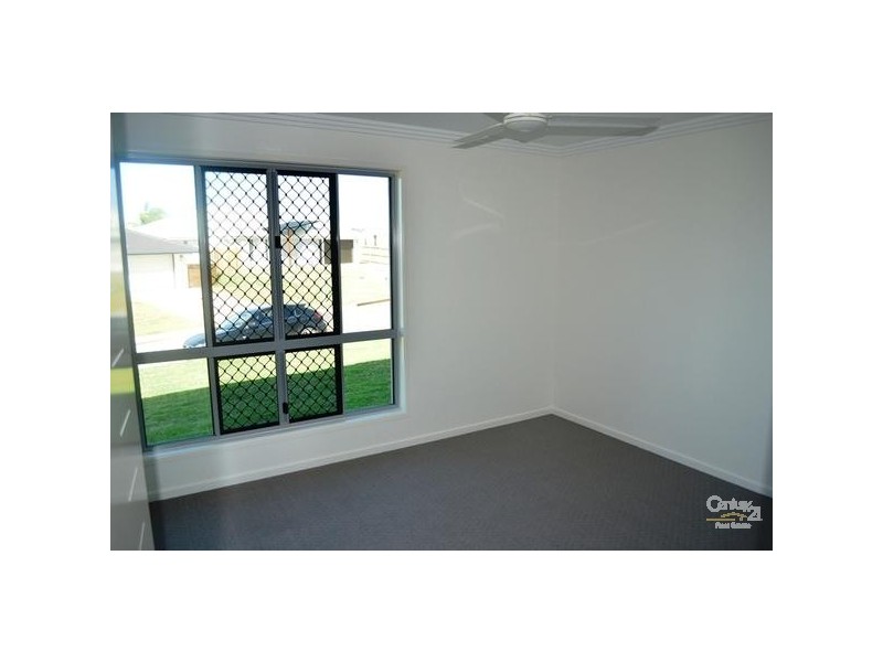 34 Bauhinia Street, Boyne Island QLD 4680