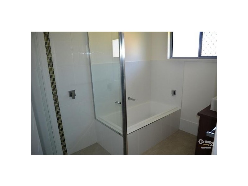 34 Bauhinia Street, Boyne Island QLD 4680