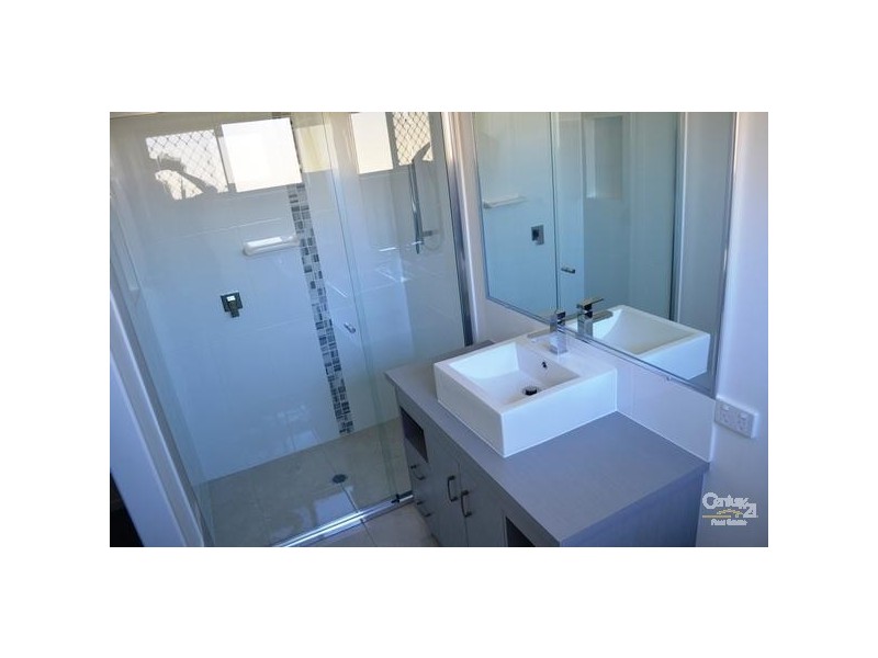 34 Bauhinia Street, Boyne Island QLD 4680