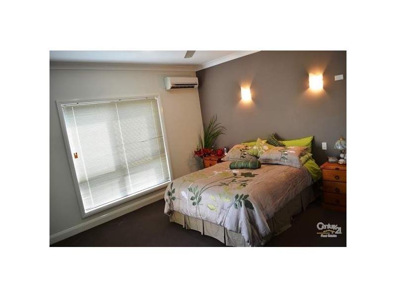 8 Clarendon Street, Clinton QLD 4680