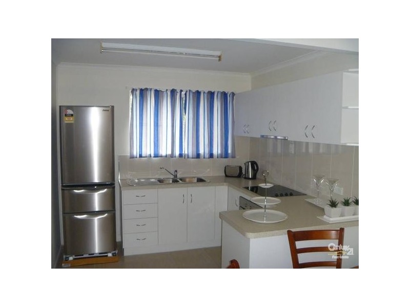 4/9 Cowan Close, South Gladstone QLD 4680