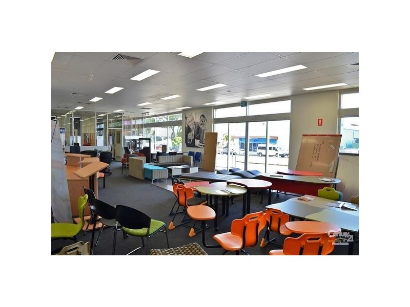 39 Toolooa Street, Gladstone South QLD 4680