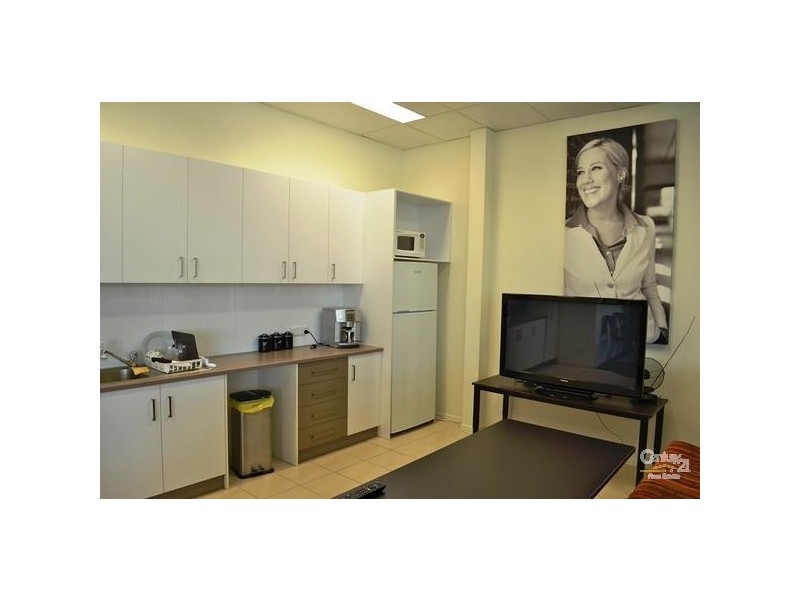 39 Toolooa Street, Gladstone South QLD 4680