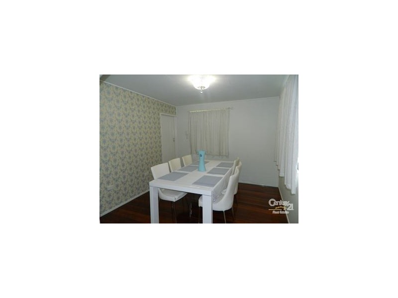 27 Rosella Street, West Gladstone QLD 4680