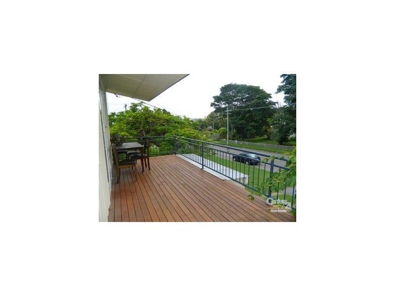 27 Rosella Street, West Gladstone QLD 4680