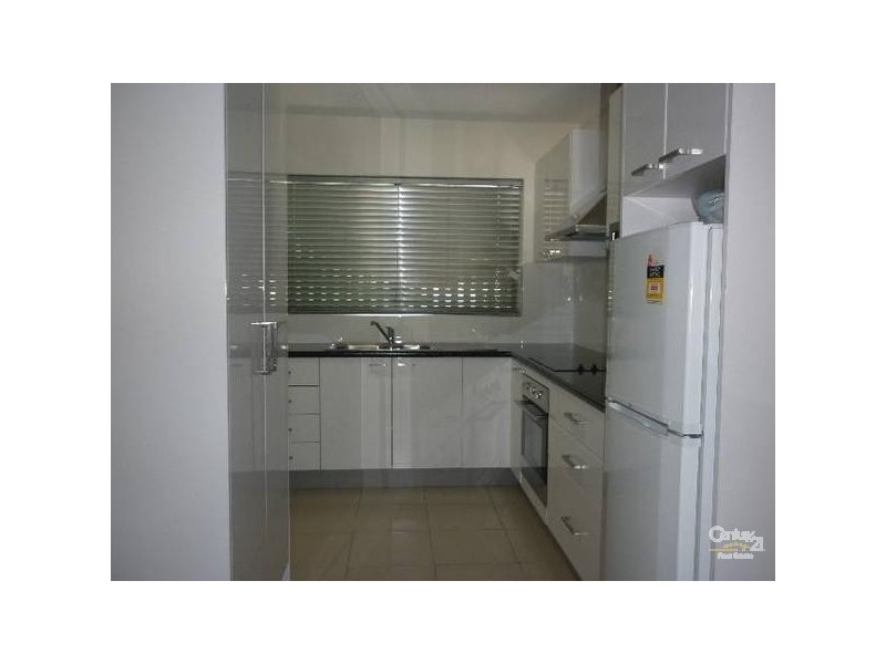 2/8 Roseberry Street, Gladstone QLD 4680