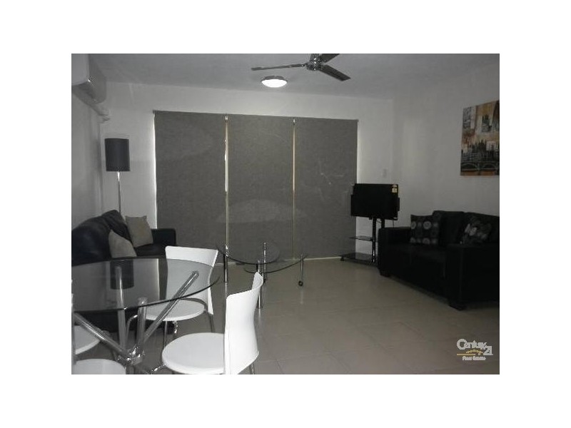 2/8 Roseberry Street, Gladstone QLD 4680