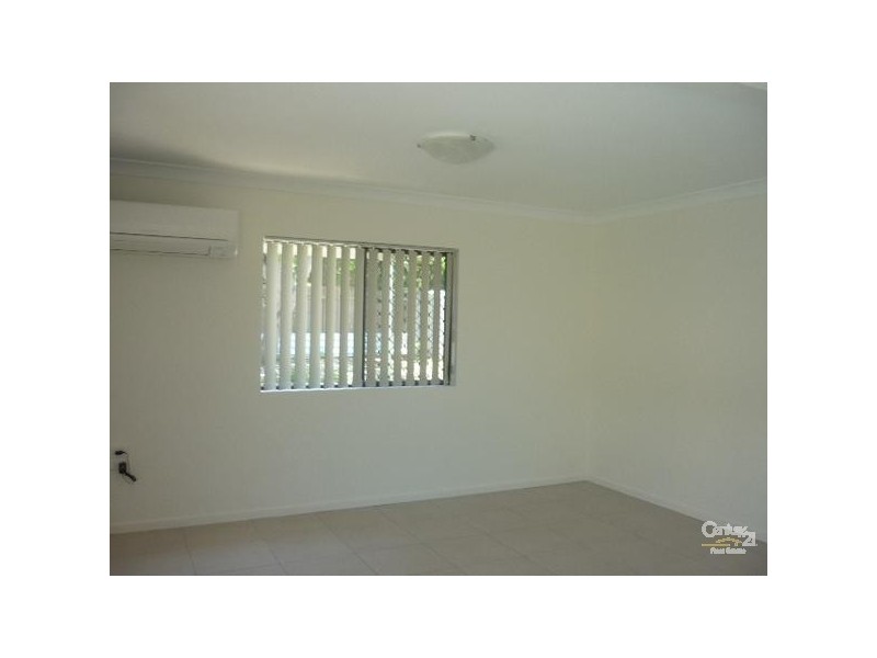 2/27 Mylne Street, Gladstone QLD 4680