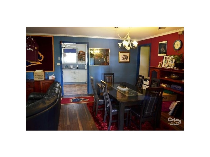 19 Mellefont Street, West Gladstone QLD 4680