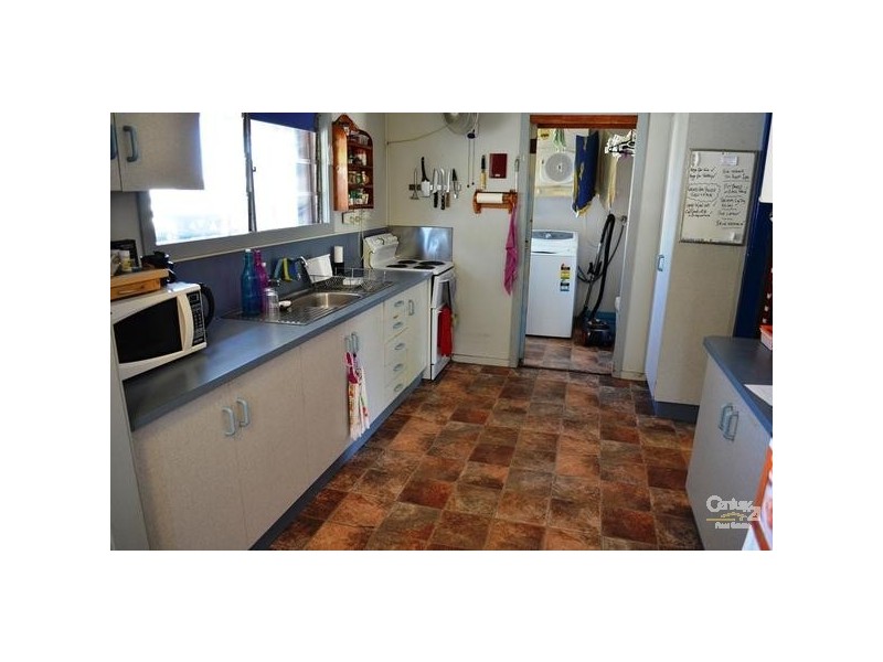 19 Mellefont Street, West Gladstone QLD 4680